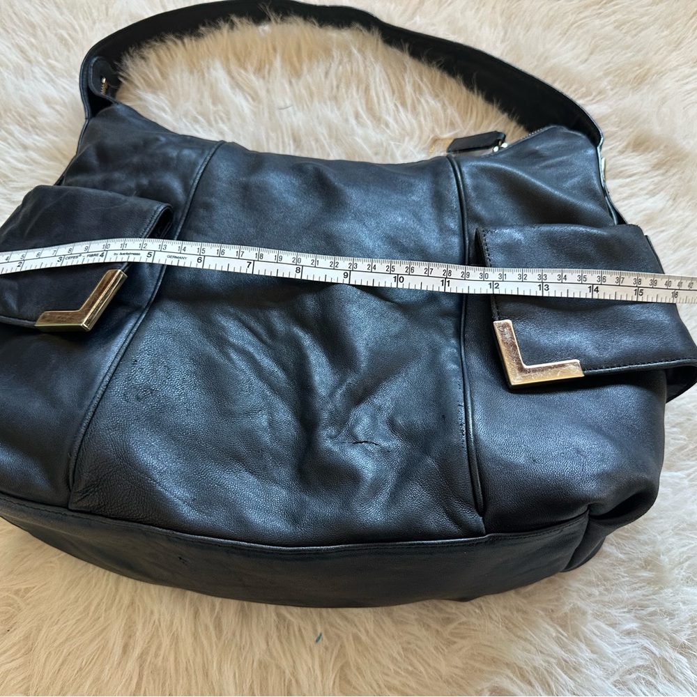 Michael Kors Beverly Black Shoulder Bag with Gold Accents Damaged - Picture 14 of 16
